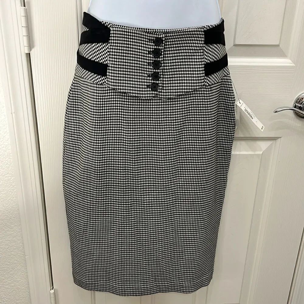 Worthington Velvet Trim Black Cream Houndstooth Skirt Pencil Slimming Button New